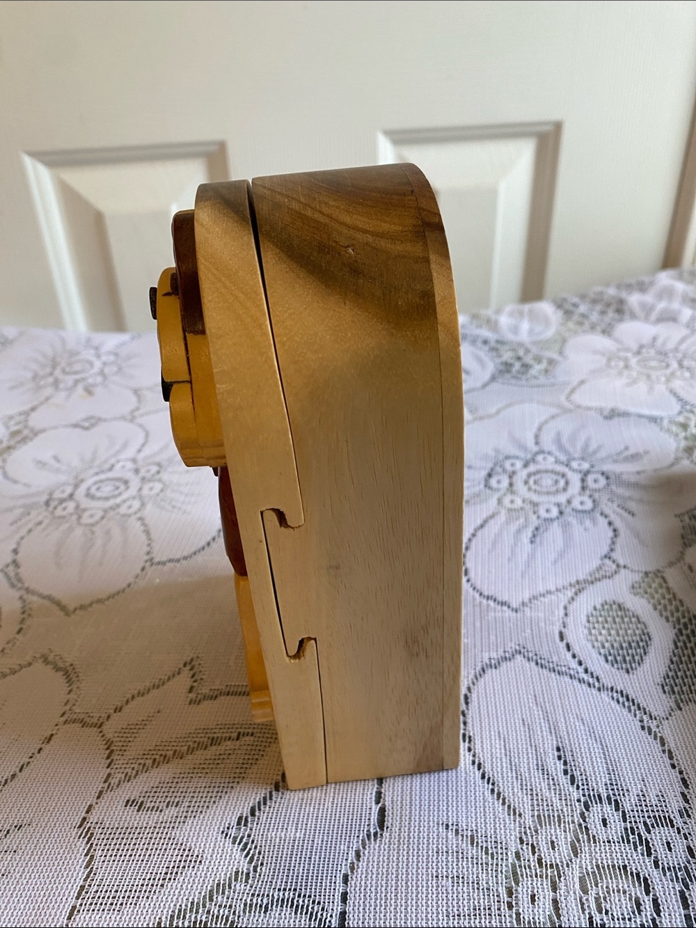Carver Dan Bulldog Puzzle Box is hand‑carved hardwood secret box keepsake - Picture 3 of 15